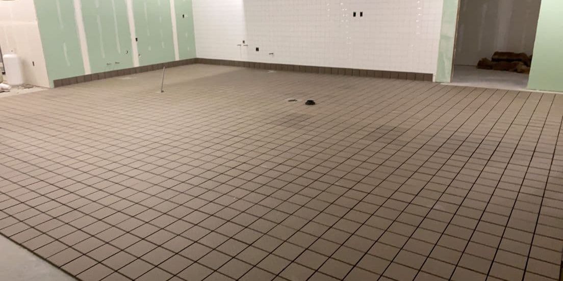 Commercial floor tile